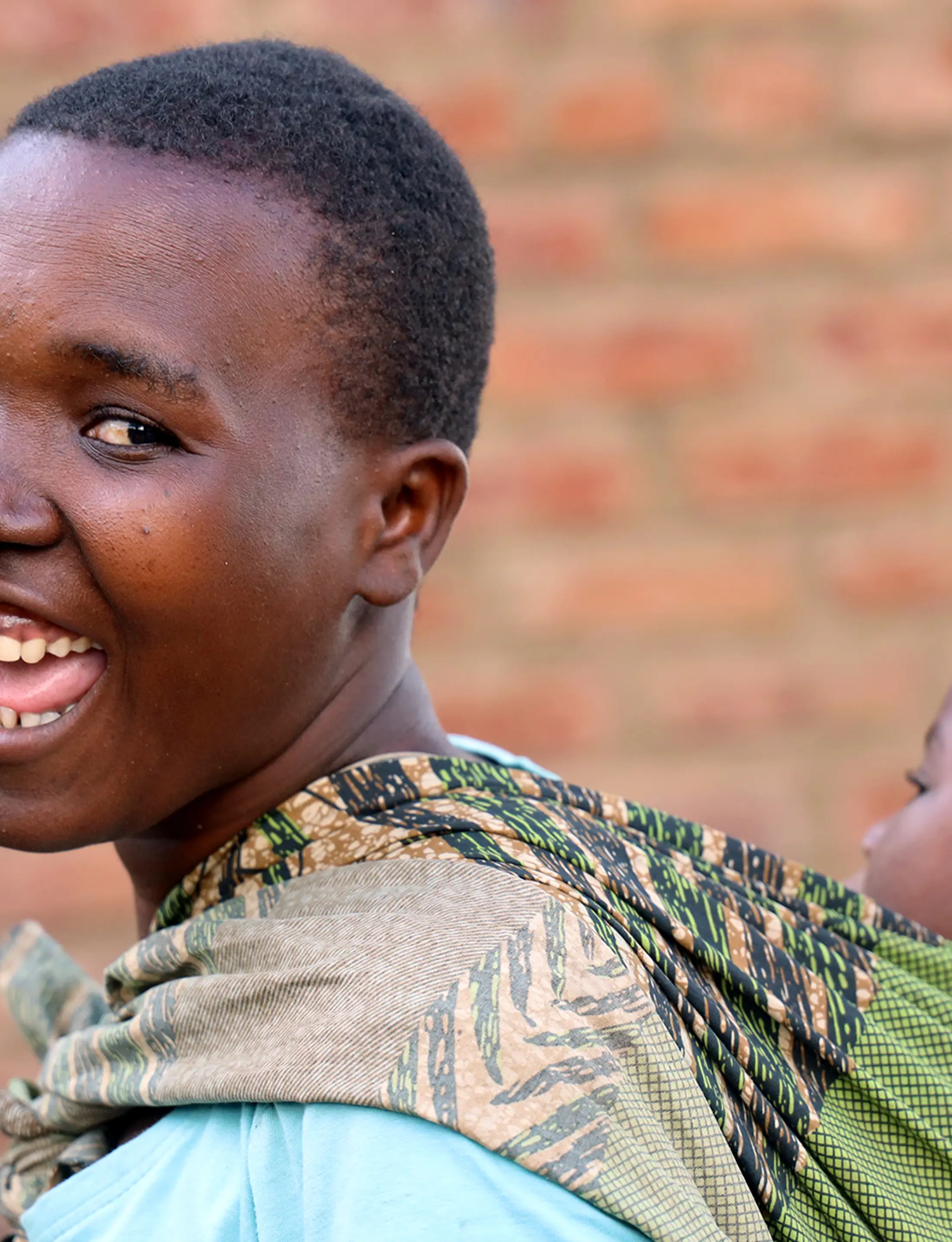 Mor med barn i Malawi