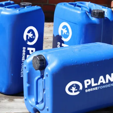 Vanddunke med Plan-logo