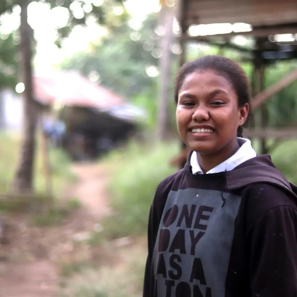 På øen Lembata i Indonesien mærker 18-årige Eping klimaforandringerne tæt på.